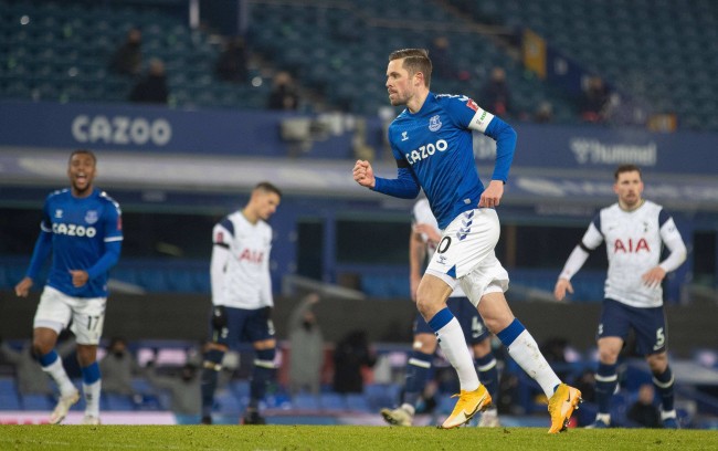 部和球迷的 部和球迷的